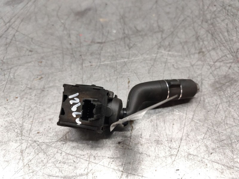 Recambio de mando intermitentes para jaguar xf 3.0 v6 diesel edition referencia OEM IAM 8W8313335A  