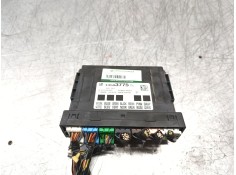 Recambio de caja reles / fusibles para opel insignia berlina expression referencia OEM IAM 13593775  