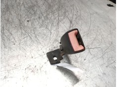 Recambio de enganche cinturon trasero izquierdo para opel corsa d ´´111 years´´ referencia OEM IAM   