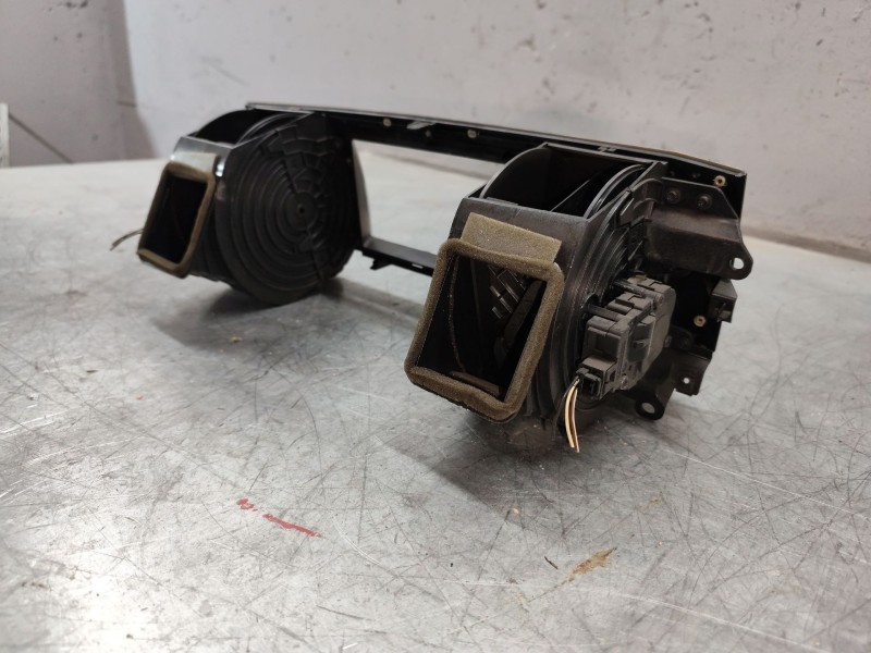 Recambio de difusor calefaccion para jaguar xf 3.0 v6 diesel edition referencia OEM IAM 8X2319K617BH  CENTRAL