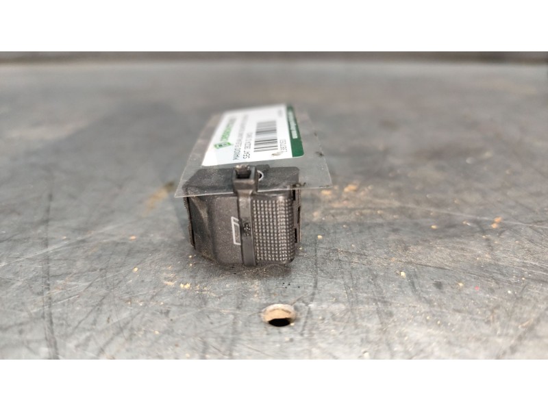 Recambio de mando elevalunas delantero izquierdo para seat ibiza ii (6k1) 1.9 sdi referencia OEM IAM 6H0959855A  