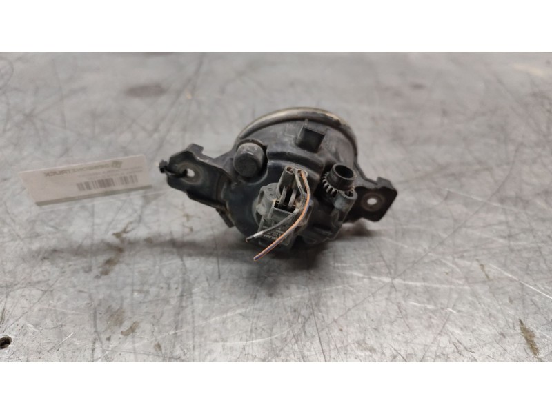Recambio de faro antiniebla derecho para nissan almera ii (n16) 1.5 referencia OEM IAM  2 PINS 