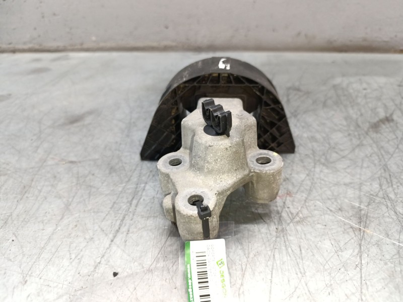 Recambio de soporte motor derecho para dacia sandero ii 1.2 referencia OEM IAM 112843505R  