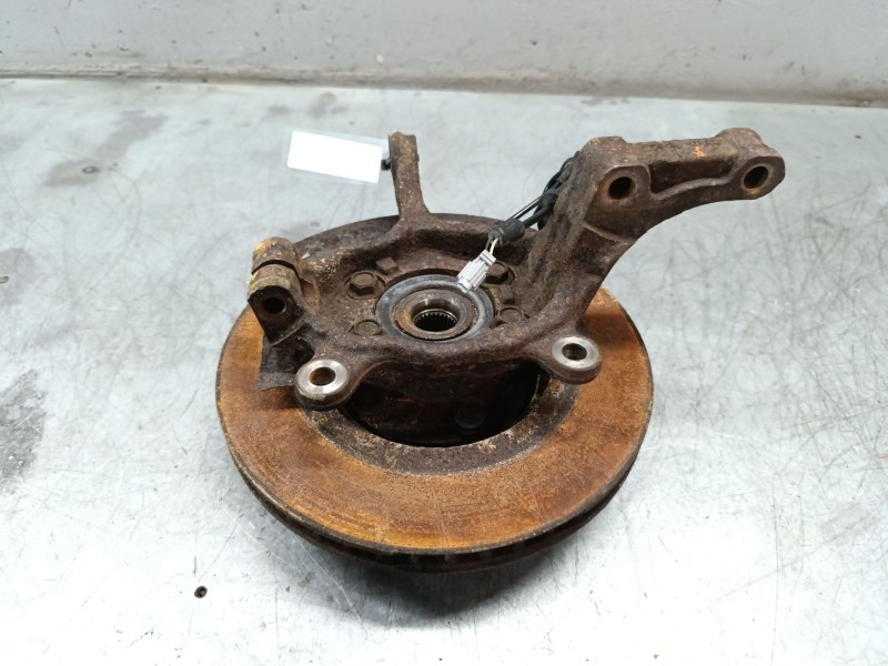 Recambio de mangueta delantera izquierda para nissan qashqai (j10) acenta referencia OEM IAM   