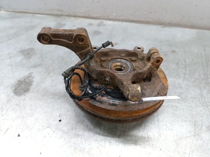 Recambio de mangueta delantera izquierda para nissan qashqai (j10) acenta referencia OEM IAM   