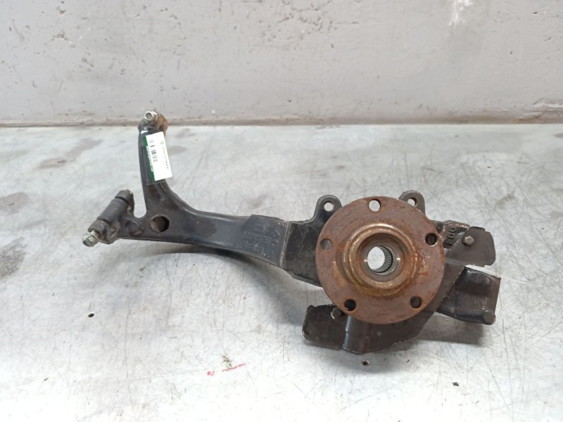 Recambio de mangueta delantera izquierda para volkswagen passat berlina (3b2) básico referencia OEM IAM 8D0407257AC  