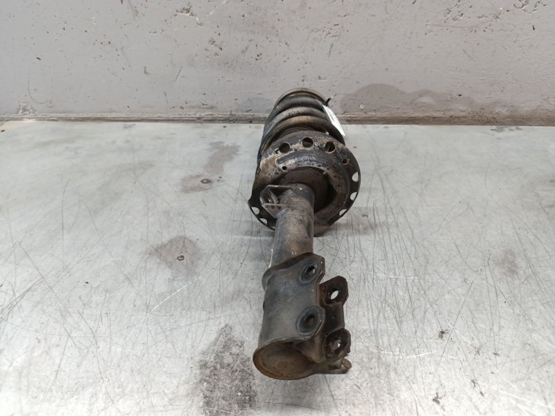 Recambio de amortiguador delantero derecho para opel zafira b cosmo referencia OEM IAM 22214013  