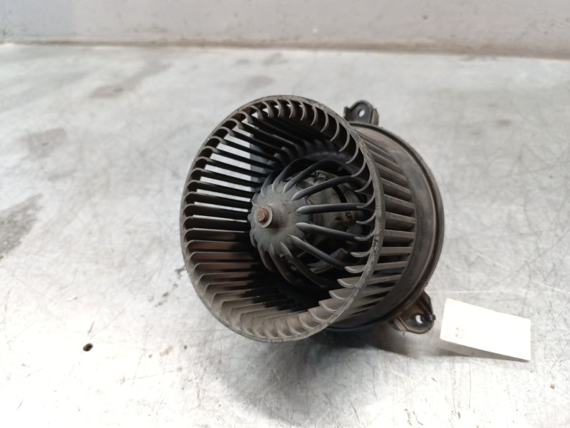 Recambio de ventilador calefaccion para renault trafic combi (ab 4.01) referencia OEM IAM  2 PINS 