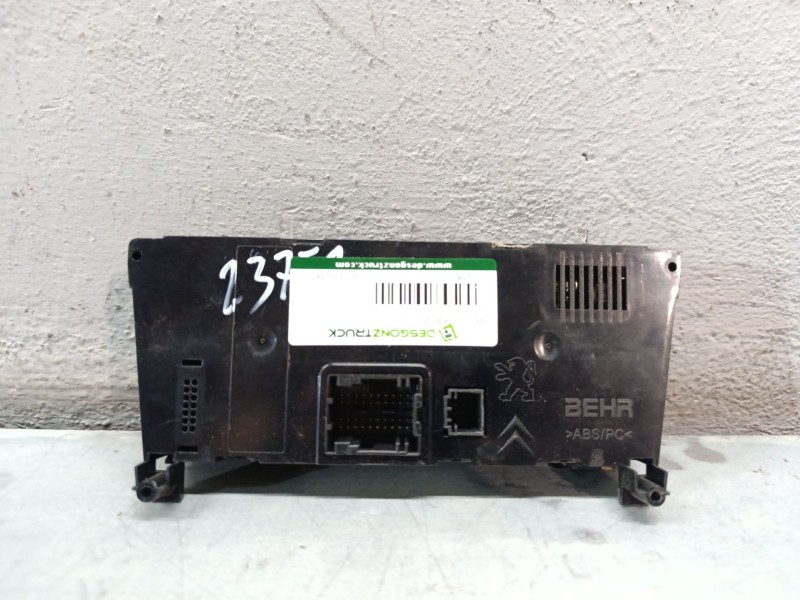 Recambio de mando climatizador para peugeot 5008 referencia OEM IAM 96738323XT  