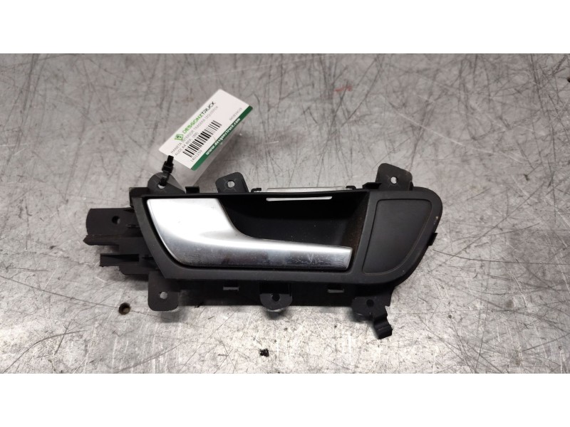 Recambio de maneta interior trasera izquierda para audi a4 ber. (b8) básico referencia OEM IAM 8K0839019  