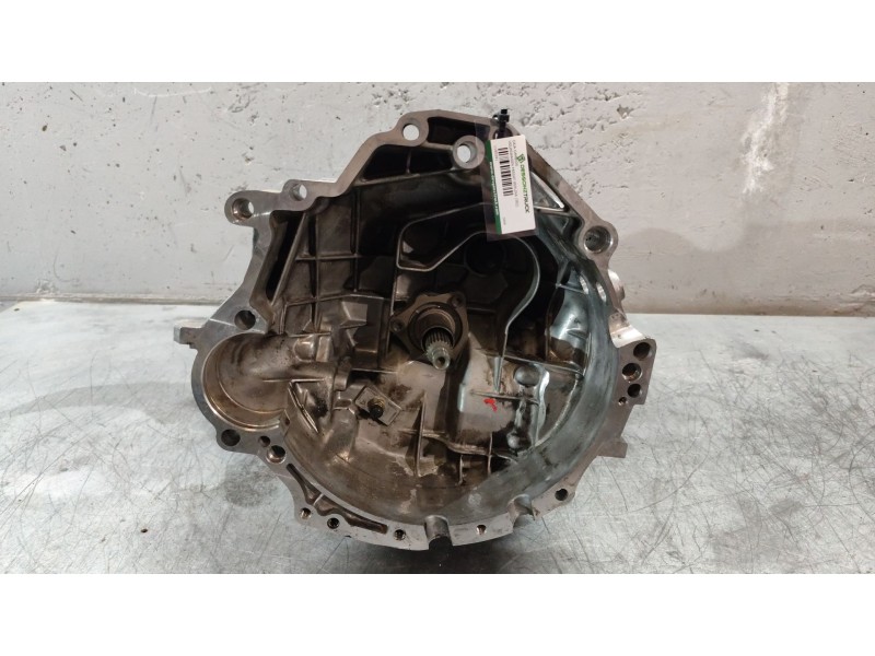 Recambio de caja cambios para volkswagen passat berlina (3b2) básico referencia OEM IAM DWA  