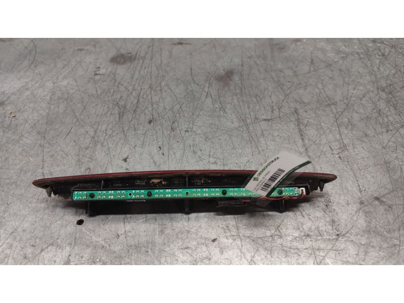 Recambio de luz central de freno para mini cooper s referencia OEM IAM   