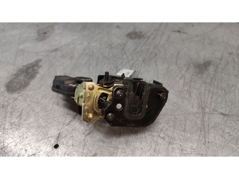 Recambio de cerradura puerta trasera derecha para hyundai terracan (hp) 2.9 crdi full referencia OEM IAM   