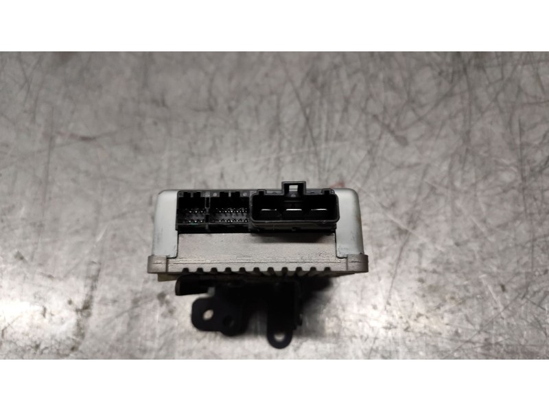 Recambio de modulo electronico para kia cee´d sporty wagon drive referencia OEM IAM A256399500  