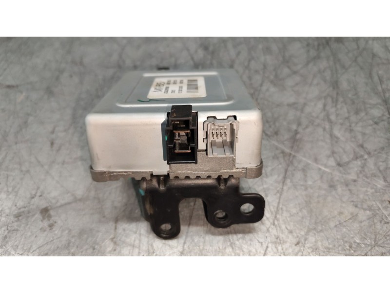 Recambio de modulo electronico para kia cee´d sporty wagon drive referencia OEM IAM A256399500  