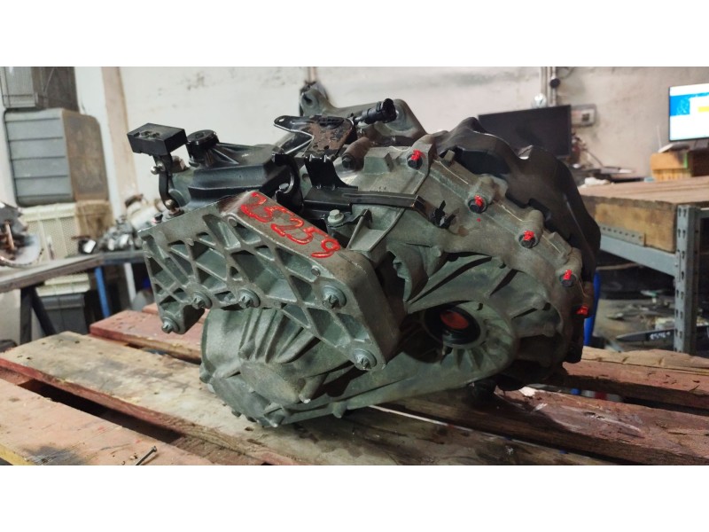 Recambio de caja cambios para land rover range rover evoque (l538) 2.0 d referencia OEM IAM GJ3R7002CB  