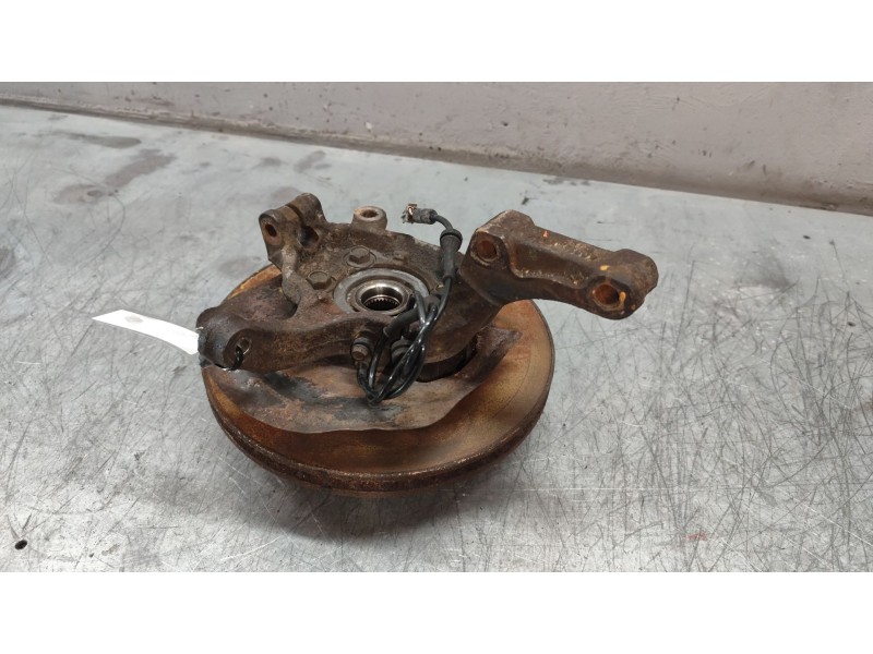 Recambio de mangueta delantera derecha para nissan qashqai (j10) acenta referencia OEM IAM   