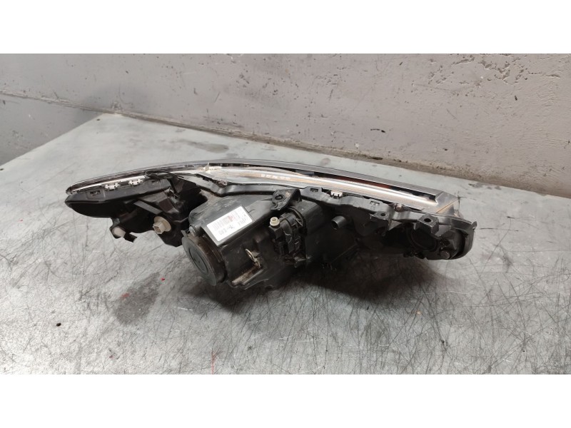 Recambio de faro izquierdo para toyota auris (_e15_) 1.8 (zre152_) referencia OEM IAM   