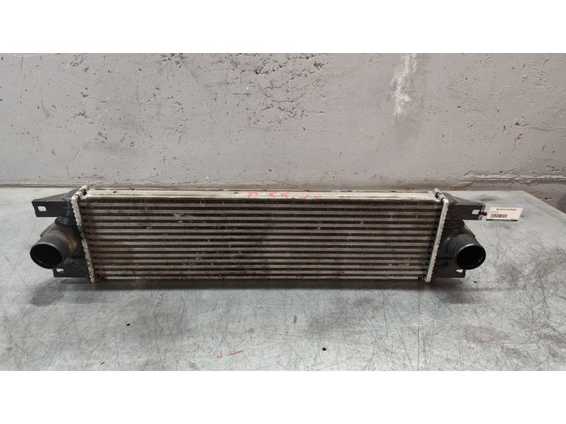 Recambio de intercooler para opel movano combi medio 2.8t referencia OEM IAM 867658F  