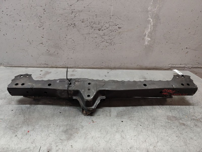 Recambio de travesaño inferior para toyota auris active referencia OEM IAM   