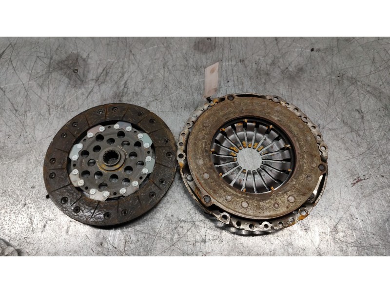 Recambio de kit embrague para opel zafira a comfort referencia OEM IAM   