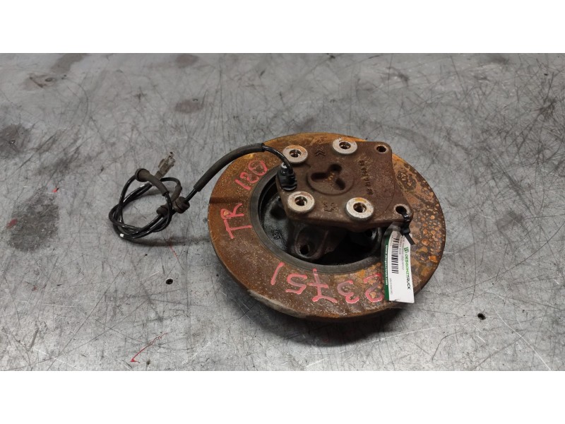 Recambio de buje trasero izquierdo para peugeot 5008 referencia OEM IAM 9803594080  