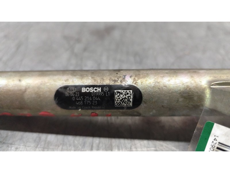 Recambio de rampa inyectora para opel corsa c blue line referencia OEM IAM 0445214044  