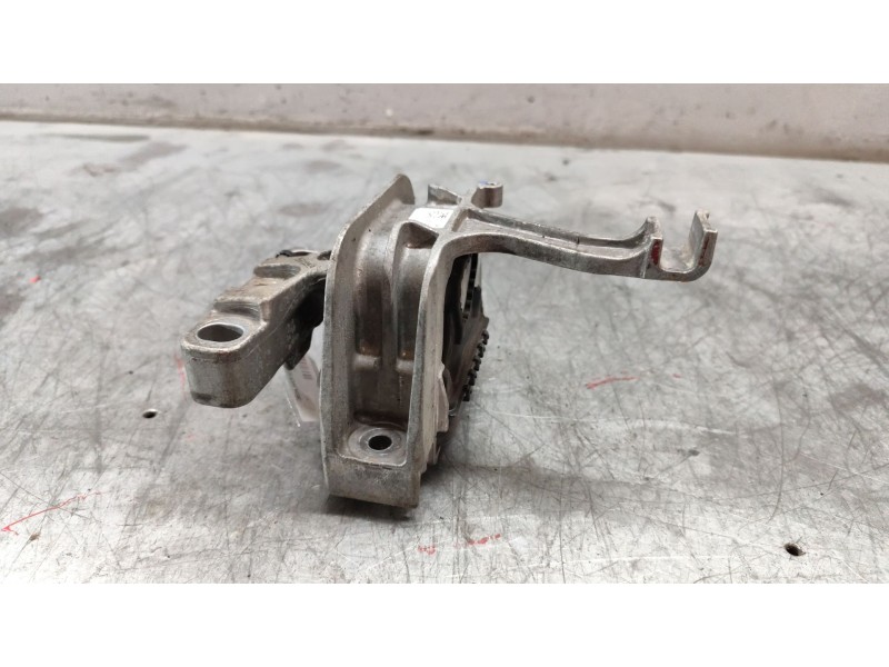 Recambio de soporte motor derecho para seat leon (5f1) 1.4 tsi referencia OEM IAM 5Q0199262BE  