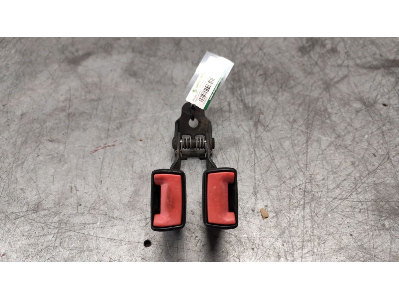 Recambio de enganche de cinturon trasero central para ford mondeo berlina (ge) ambiente referencia OEM IAM 1S71F613K21AC  