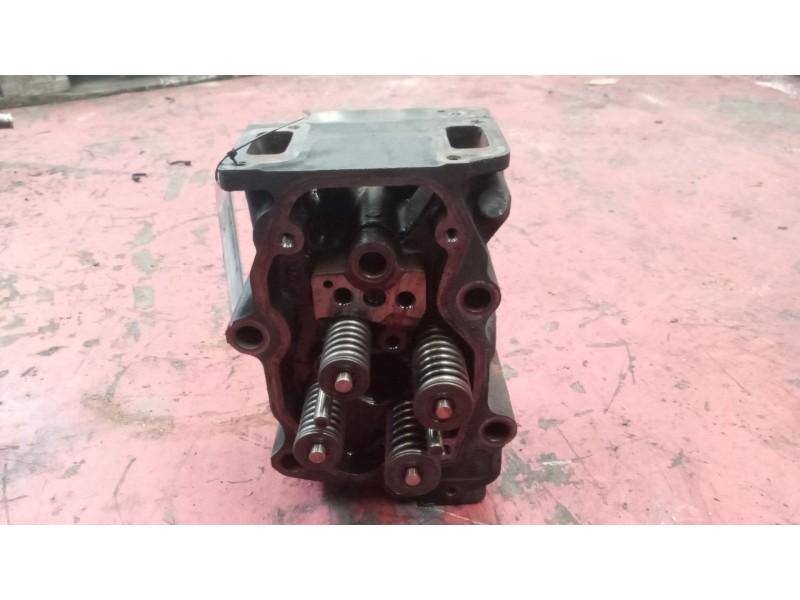 Recambio de culata para scania serie 4 (p/r 114 l) 10.6 diesel referencia OEM IAM 1448282  
