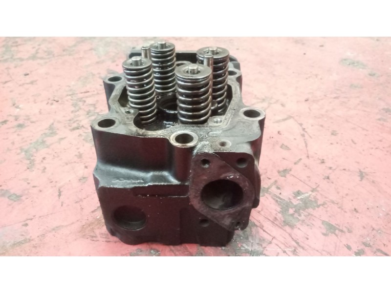 Recambio de culata para scania serie 4 (p/r 114 l) 10.6 diesel referencia OEM IAM 1448282  