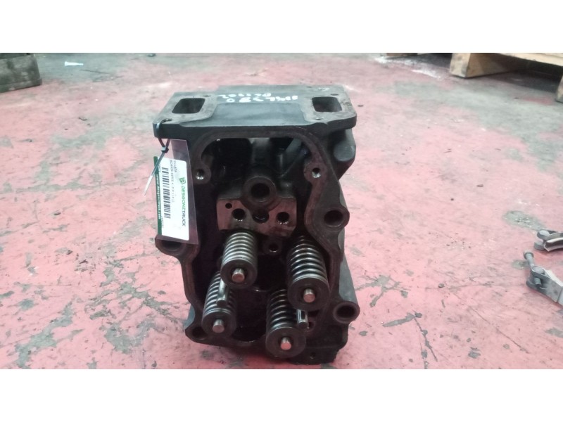 Recambio de culata para scania serie 4 (p/r 114 l) 10.6 diesel referencia OEM IAM 1448282  
