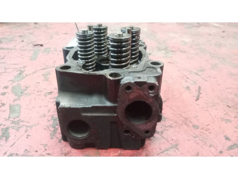 Recambio de culata para scania serie 4 (p/r 114 l) 10.6 diesel referencia OEM IAM 1448282  