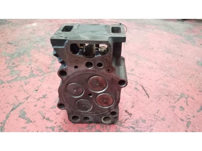 Recambio de culata para scania serie 4 (p/r 114 l) 10.6 diesel referencia OEM IAM 1448282  