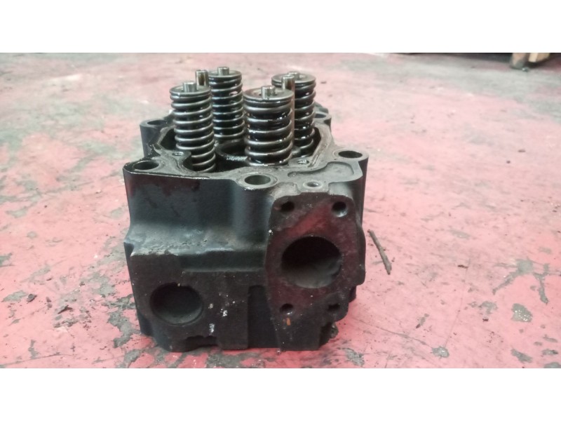 Recambio de culata para scania serie 4 (p/r 114 l) 10.6 diesel referencia OEM IAM 1448282  