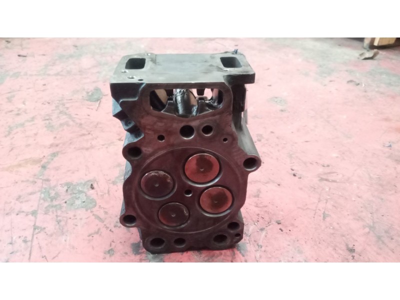 Recambio de culata para scania serie 4 (p/r 114 l) 10.6 diesel referencia OEM IAM 1448282  