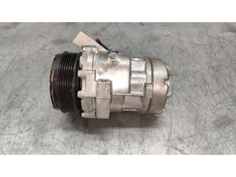 Recambio de compresor aire acondicionado para opel corsa c club referencia OEM IAM 1440F  