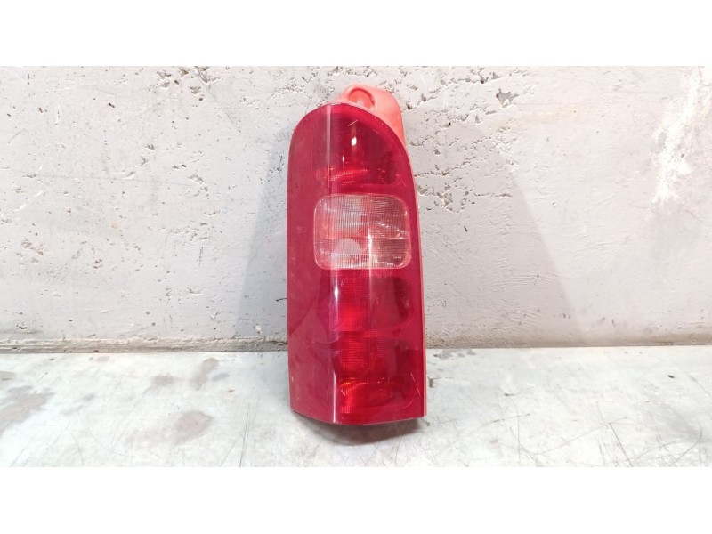 Recambio de piloto trasero izquierdo para renault master ii furgoneta (fd) 2.5 d referencia OEM IAM   