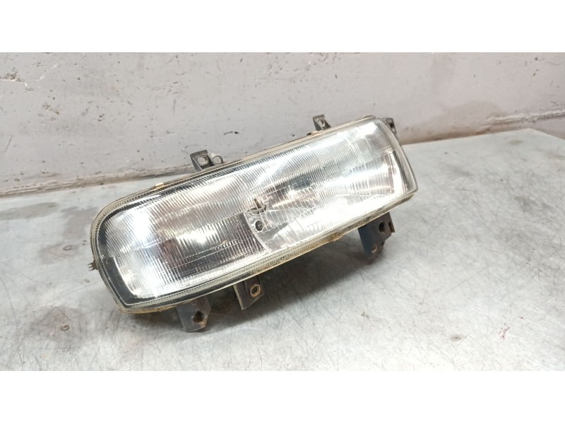 Recambio de faro derecho para renault master ii furgoneta (fd) 2.5 d referencia OEM IAM   