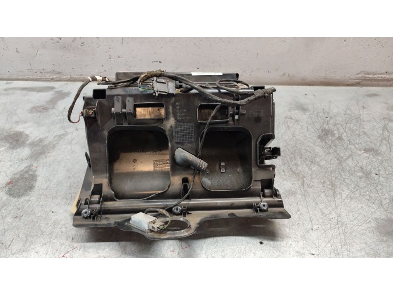 Recambio de guantera para volkswagen passat variant (3c5) advance referencia OEM IAM 3C1857114  