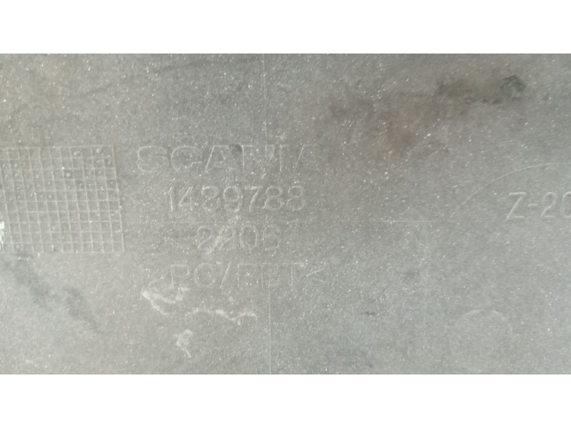Recambio de puntera paragolpes delantera izquierda para scania r i r 580 referencia OEM IAM 1489788  