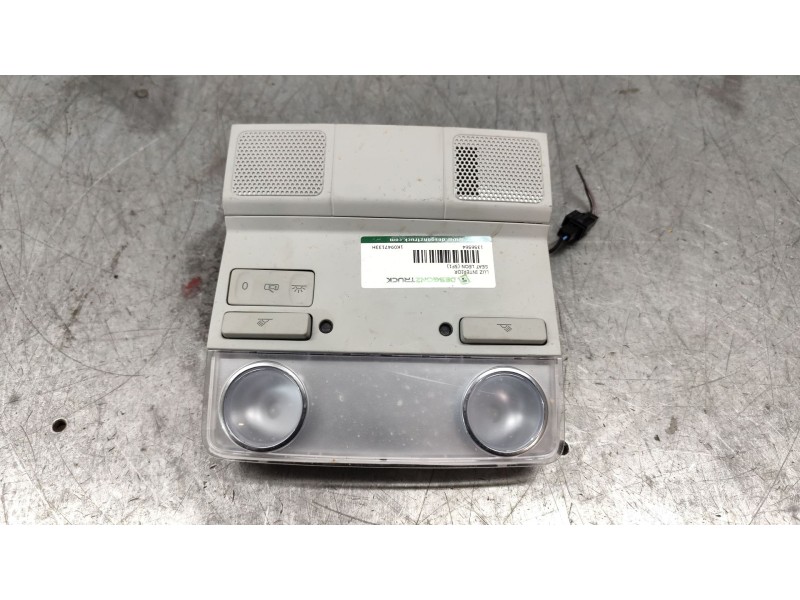 Recambio de luz interior para seat leon (5f1) 1.4 tsi referencia OEM IAM 1K0947133H  DELANTERA