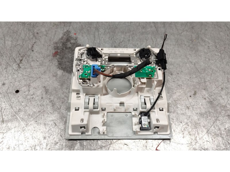 Recambio de luz interior para seat leon (5f1) 1.4 tsi referencia OEM IAM 1K0947133H  DELANTERA