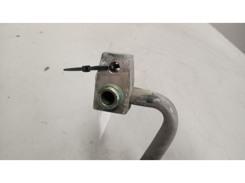 Recambio de tubos aire acondicionado para iveco eurocargo 05.03  5.9 diesel referencia OEM IAM 504068744  