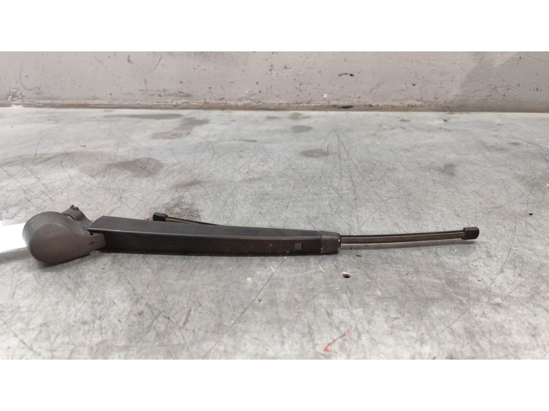 Recambio de brazo limpia trasero para seat leon (5f1) 1.4 tsi referencia OEM IAM   
