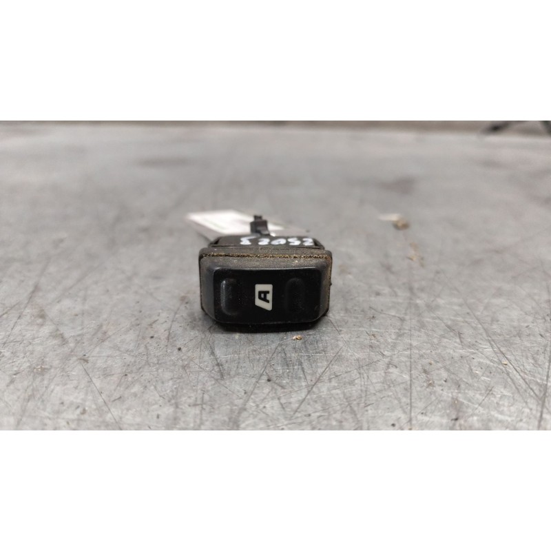 Recambio de mando elevalunas delantero izquierdo para citroën xsara picasso 2.0 hdi referencia OEM IAM  5 PINS 