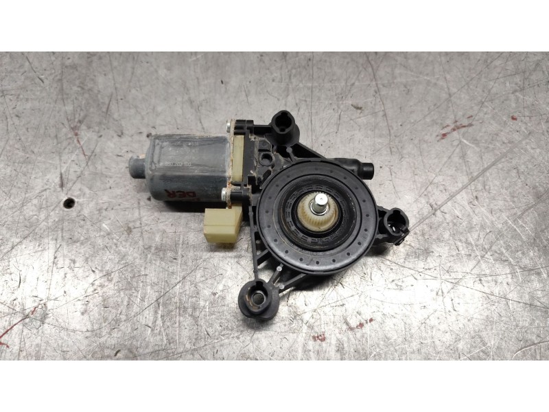 Recambio de motor elevalunas delantero derecho para seat leon (5f1) 1.4 tsi referencia OEM IAM 5Q0959802B  