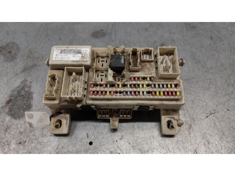 Recambio de caja reles / fusibles para ford focus berlina (cap) ambiente (d) referencia OEM IAM 4M5T14A073DJ  