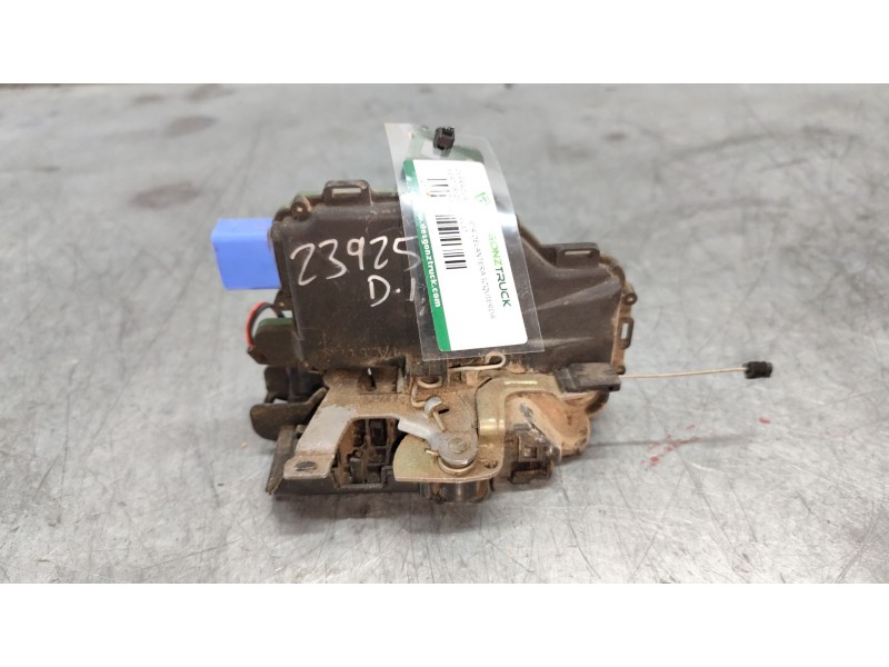 Recambio de cerradura puerta delantera izquierda para seat ibiza iii (6l1) 1.2 referencia OEM IAM  8 PINS 