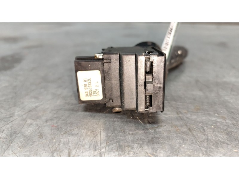 Recambio de mando luces para citroën xsara picasso 2.0 hdi referencia OEM IAM 96251932ZL  